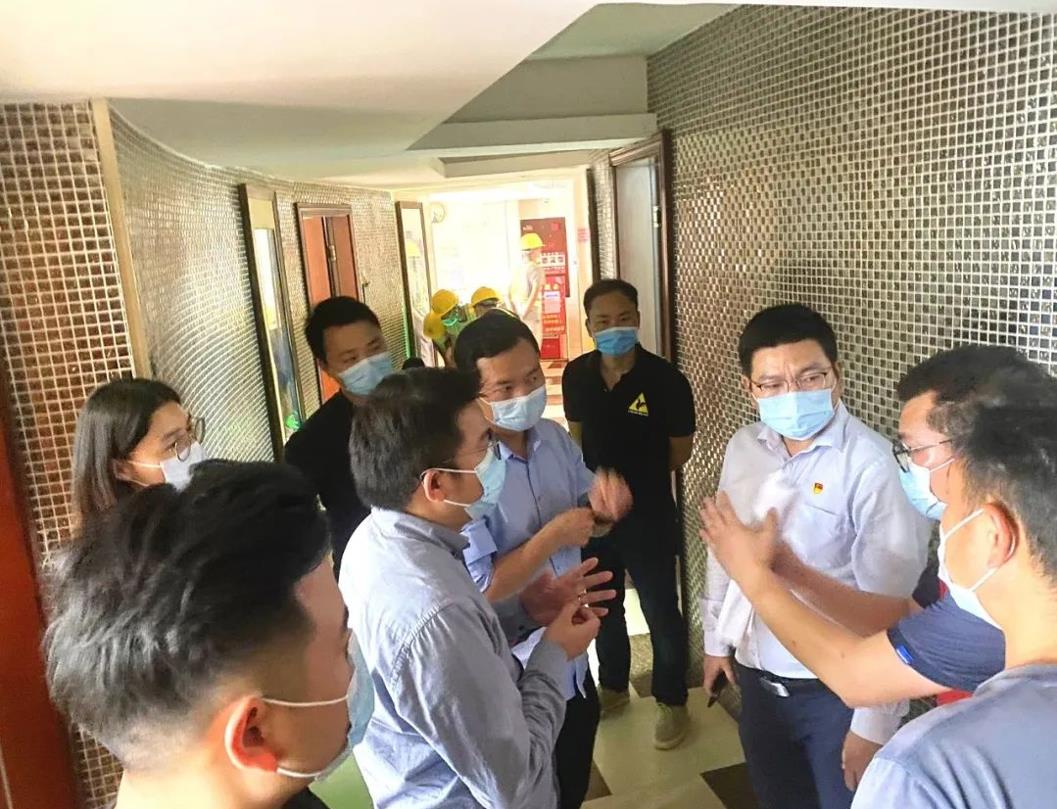 【战役进行时】24小时急速冲锋！开云手机web版登录入口_开云(中国)建筑紧急援建顺德容桂隔离酒店改造任务