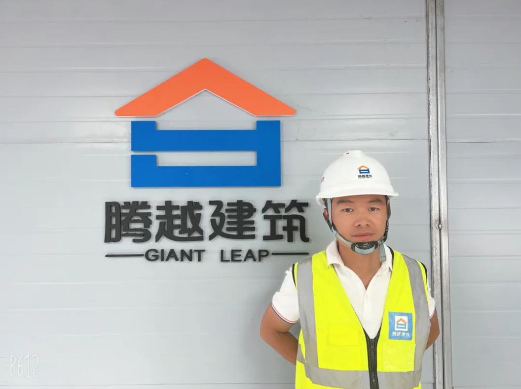 先锋人物|相伴12年，从“人民卫士”到“开云手机web版登录入口_开云(中国)铁军”
